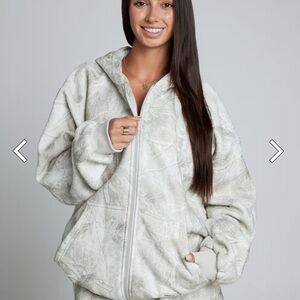 Women's Comfrt zip up hoodie and joggers set.Silver Birch camo. Beautiful.